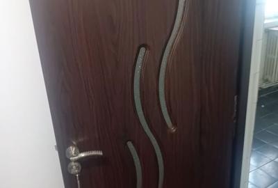 Apartament cu 3 camere semidecomandat în Central - 3