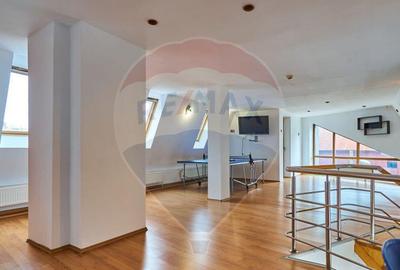 Vila/ Casa de vacanta Predeal/ piscina interioara ! - 4