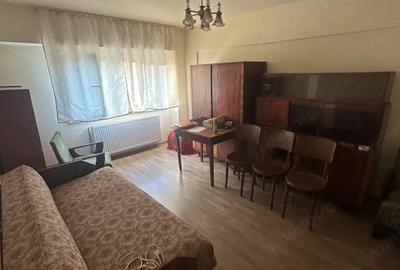 Apartament cu 2 camere de vanzare, 51 mp, etajul 1, Dealul Florilor - 5