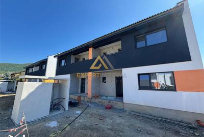 Casă cu 4 camere cu Teren 360 Mp în Valea Borcutului - 7