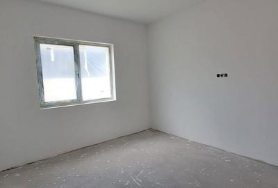Casă cu 4 camere cu Teren 500 Mp în Dragomirești-Vale