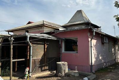 Casă cu 3 camere în Central - 1