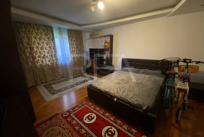 Apartament cu 4 camere decomandat în Rahova - 5