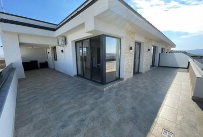Apartament cu 4 camere decomandat în Central - 3
