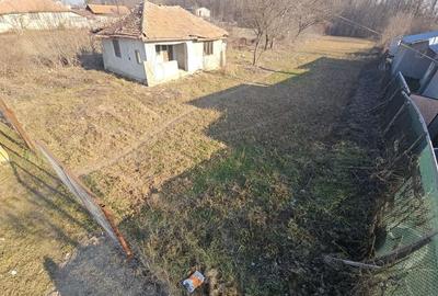 Oportunitate casa demolabila cu teren 1600m Padure Draganesti