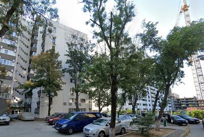 Penthouse cu 4 camere semidecomandat, mobilat în Politehnica
