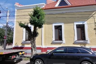 Casă cu 4 camere în Central - 6
