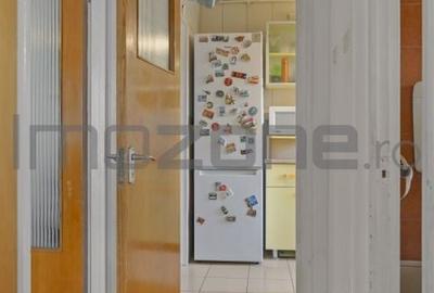 2 Camere, circular, 3/10, bloc Z, zonă foarte verde, metrou Favorit, Comision 0% - 14