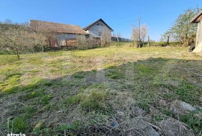 Casă cu 4 camere în Nandra - 2