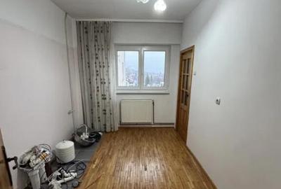 Apartament cu 3 camere decomandate zona Burdujeni - 4