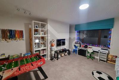 Casă cu 2 camere cu Teren 1000 Mp în Central