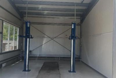 Spațiu comercial, de 50 mp, în Central - 4