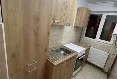 Mobilat si utilat la etajul 1 linga Kaufland-Resitei - 2