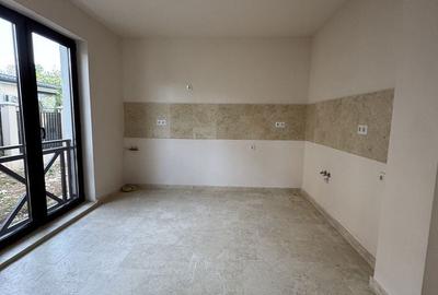 Casă cu 7 camere cu Teren 1146 Mp în Crevedia - 15