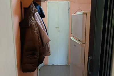 Vand apart 2 camere zona Peco - 6