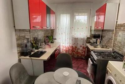 Apartament cu 2 camere, decomandat, 48 mp utili zona excelenta