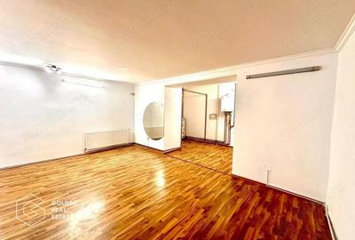 Spațiu comercial, de 50 mp, în Central