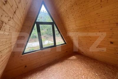 Casă cu 2 camere cu Teren 560 Mp în Hurez - 8