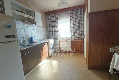Apartament 3 camere, 2 balcoane, 2 bai, Bd.Dambovita. COMISION 0% - 2