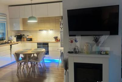 Casă cu 5 camere cu Teren 330 Mp în Moșnița Nouă