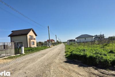 Teren de 405 mp, în Central - 8