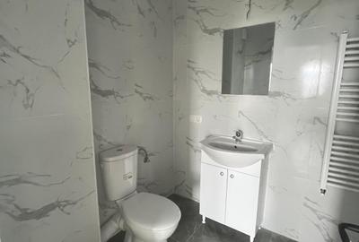 Apartament cu 3 camere semidecomandat în Central - 6