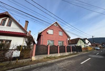 Covasna, casa cu structura deosebita, curte generoasa, dependinte foarte utile!