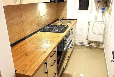 3 cam decomandat, Păcurari ,bulevard, etaj 2, 53 mp, renovat, 121.900€ - 2