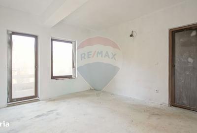 Spațiu comercial, de 750 mp, în Sohodol - 5