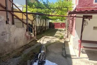 Casa /vila 300mp, zona Noua - 1