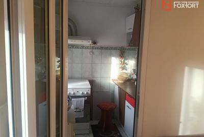 Apartament cu 2 camere de vanzare la etaj 4 zona Sagului Apartament cu 2 camere de vanzare la etaj 4 zona Sagului - 7