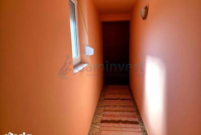 Casă cu 5 camere cu Teren 3316 Mp în Oșorhei - 10
