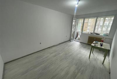 Apartament cu 2 camere decomandat în Alexandru Obregia - 2