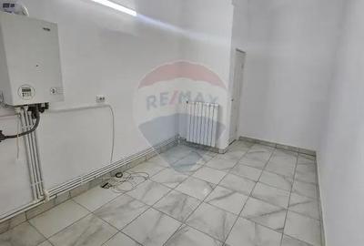 Spațiu comercial, de 40 mp, în 1 Mai - 6