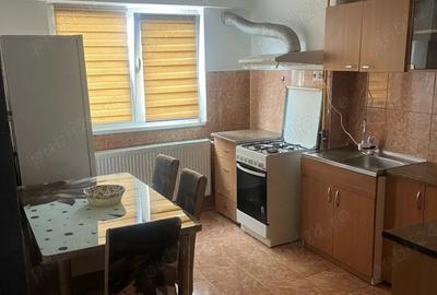 Garsonieră decomandată în Central - 2