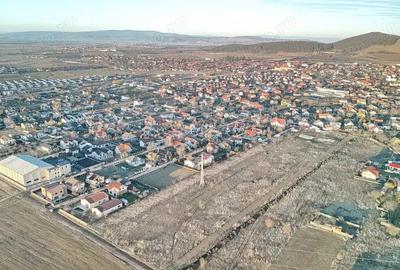 Teren intravilan cu Autorizatie de Construire - 1