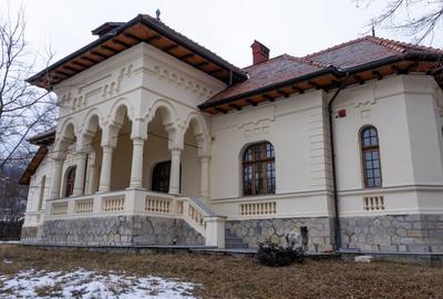 Casă individuală cu 8 camere cu Canalizare în Agapia - 3