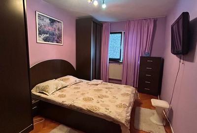Apartament cu 3 camere decomandat în Central - 1