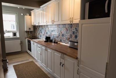 Apartament cu 3 camere decomandat în Central - 2