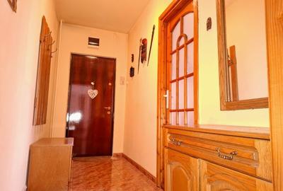 Apartament cu 3 camere, mobilat în Central - 13