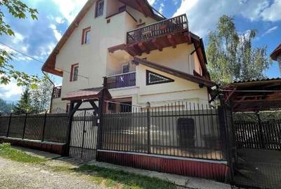 Casă cu 4 camere în Clăbucet