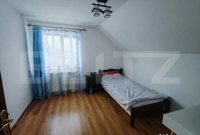Casă cu 4 camere cu Teren 10000 Mp în Stroiești - 10