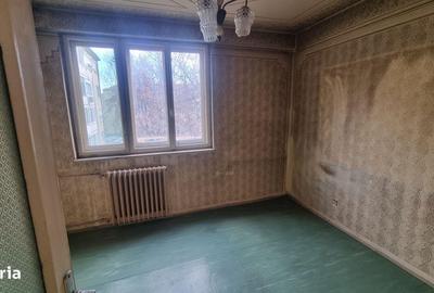 Apartament cu 4 camere în Decebal - 3