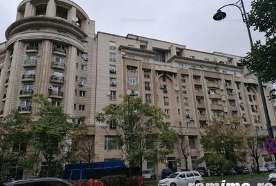 Unirii, spatiu comercial compus din S+P+Mz in suprafata de 992mp. - 2