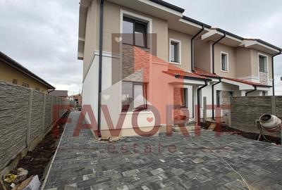 Duplex despartit | Inainte de Kaufland | Toate utilitatile | Curte amenajata - 2