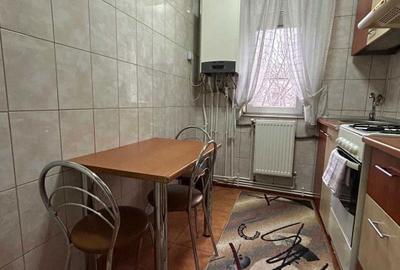 Apartament cu 3 camere decomandat în Dacia - 4