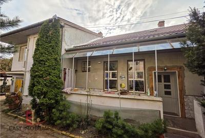 Casă individuală cu 4 camere cu Teren 270 Mp în Central - 1