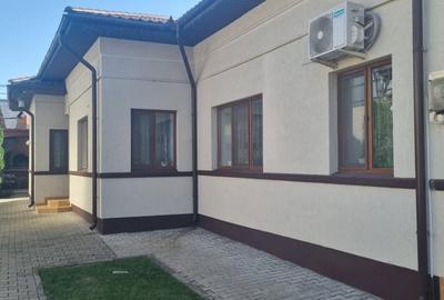 Casă individuală cu 5 camere în Centrul Vechi