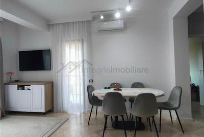 Apartament cu 3 camere în Central - 16