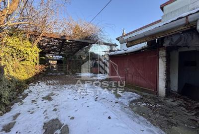 Casa la curte comuna cu 2 familii | 80mp utili | 350 teren | Sagului - 10